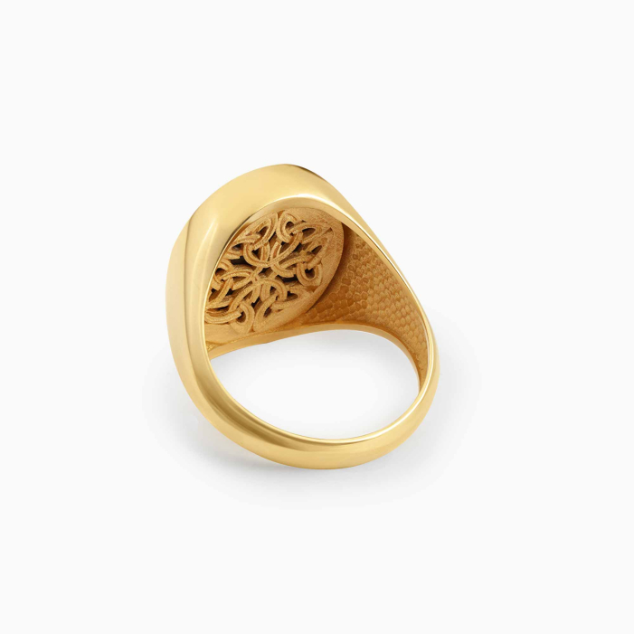 Main image in gallery