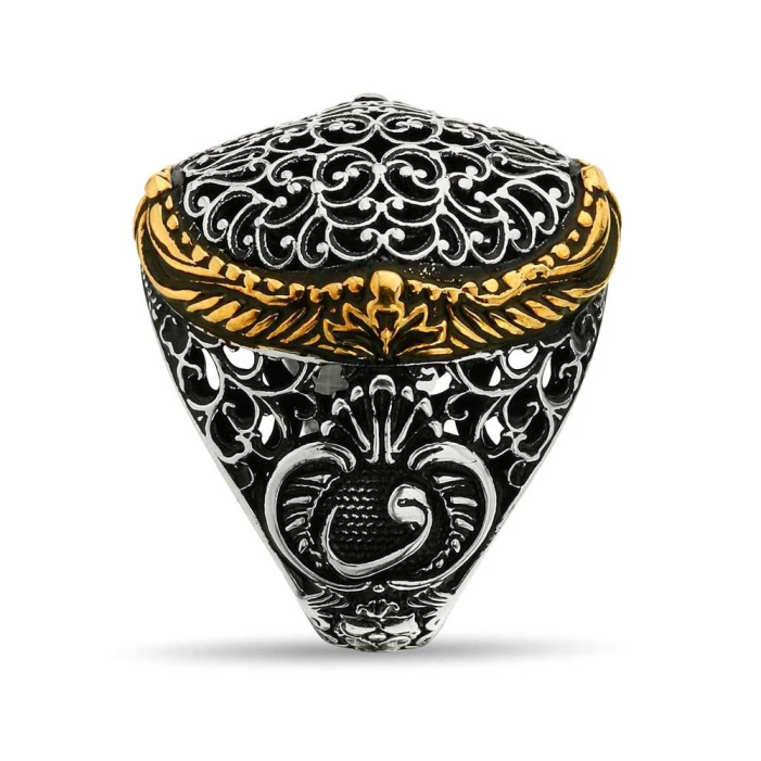 Main image in gallery